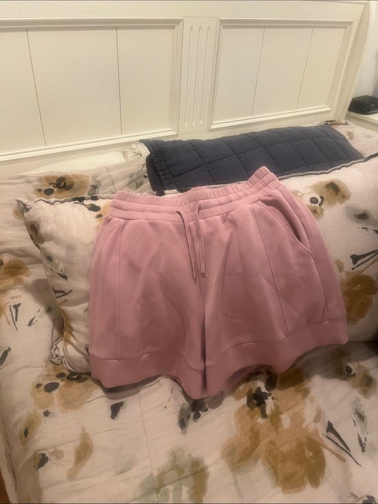 Varley Pants - Varley Light Pink Drawstring Knit Athletic Shorts